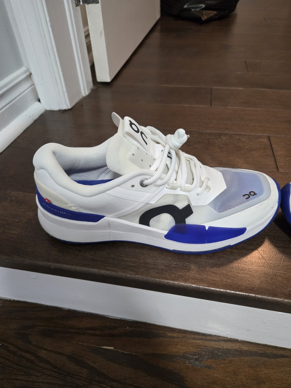 On Running Men's White and Blue Roger Pro 2